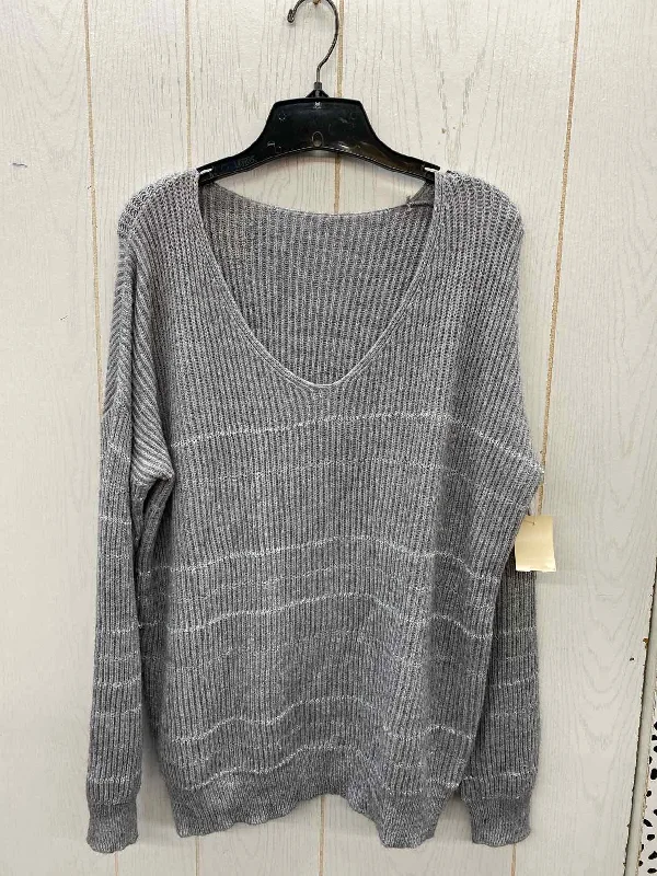 Gray Womens Size Small Sweater Zippered Front Buttoned Front Snap Front
