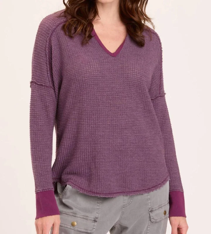 Bullock V Neck Waffle Knit Pullover In Purple