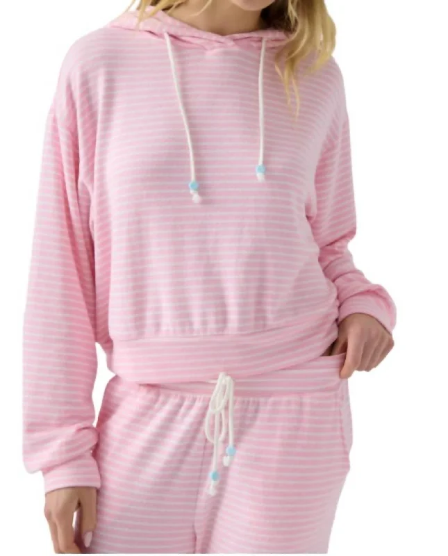 Hoodie Happy Days In Pink Cloud Hoodie with Crew Neck Simple Timeless